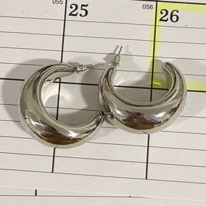 Silver Crescent Hoop Earrings STRAWBERRY MILKMOB
